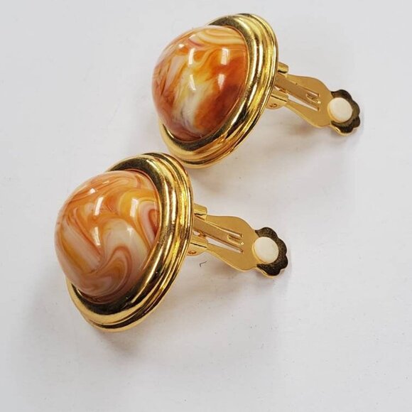 Vintage Signed Joan Rivers Dome Marble Motif Statement Clip-on Earrings - Picture 6 of 8